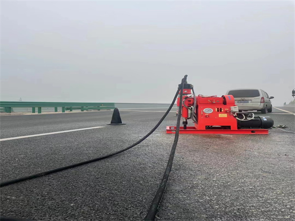 宁陵马路路基路面开裂下沉注浆加固灌浆